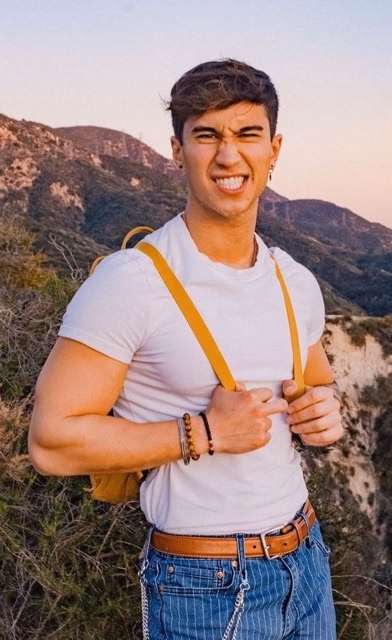 thumbnail for Evan Lamicella featured on JustTheGays - amateur gay porn from OnlyFans, JustForFans, GayForFans