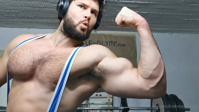 JustTheGays thumbnail for Showing off my muscles in my wrestling singlet – BeastMuscleShow - amateur gay porn from OnlyFans JustForFans GayForFans - 