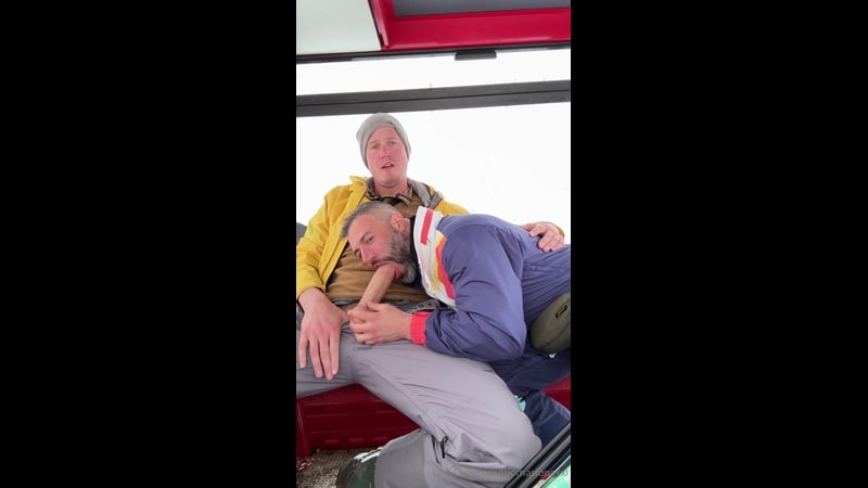 JustTheGays thumbnail for Cole Connor (ColeConnorXX) gives Thomas Long (ThomasLongXXL) a blowjob - amateur gay porn from OnlyFans, MyVidster, GayForFans and more! - Big Cock, Oral