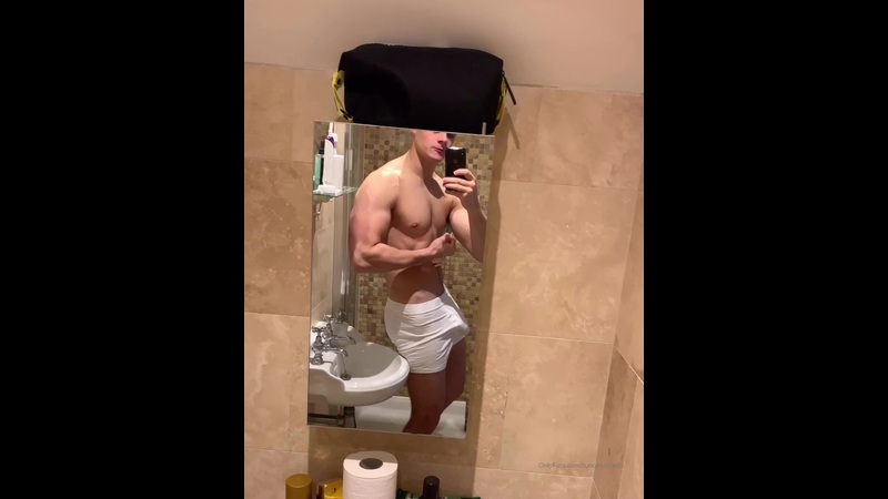 OnlyGays thumbnail for Showing off my young fit body and cock – Big Tobez (bigtobez) - amateur gay porn from OnlyFans, MyVidster, GayForFans and more! - 
