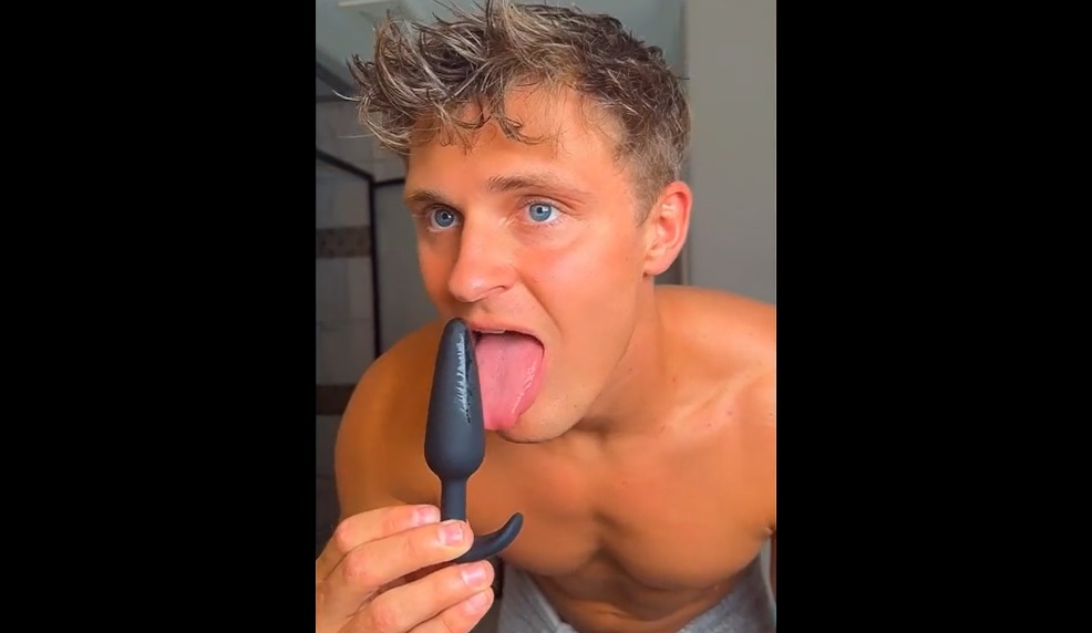 JustTheGays thumbnail for Itsjustparker – jerking off with a toy in my hole - amateur gay porn from OnlyFans, MyVidster, GayForFans and more! - Jerk Off, Solo, Toys