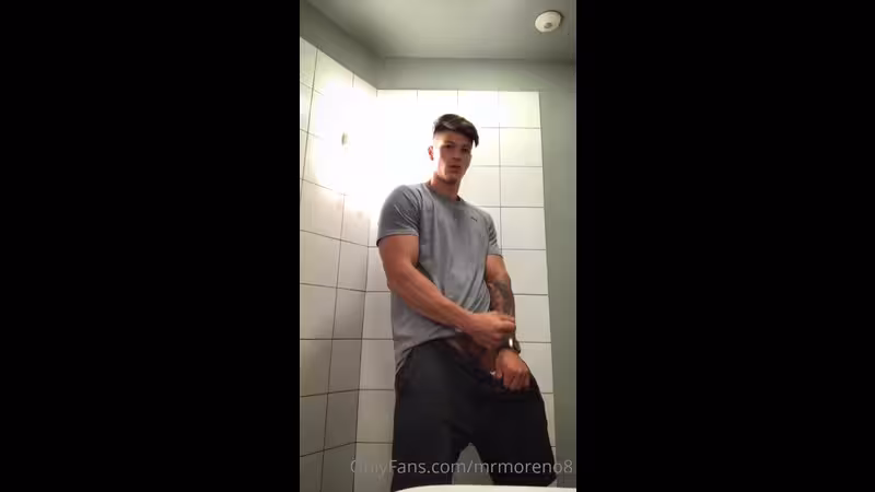 JustTheGays thumbnail for Quick jerk off after gym – Jhorman Moreno (mrmoreno8) - amateur gay porn from OnlyFans JustForFans GayForFans - 
