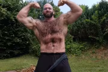 thumbnail for Ripping off my clothes and flexing outside Gerald Gschiel Hairy_Musclebear
