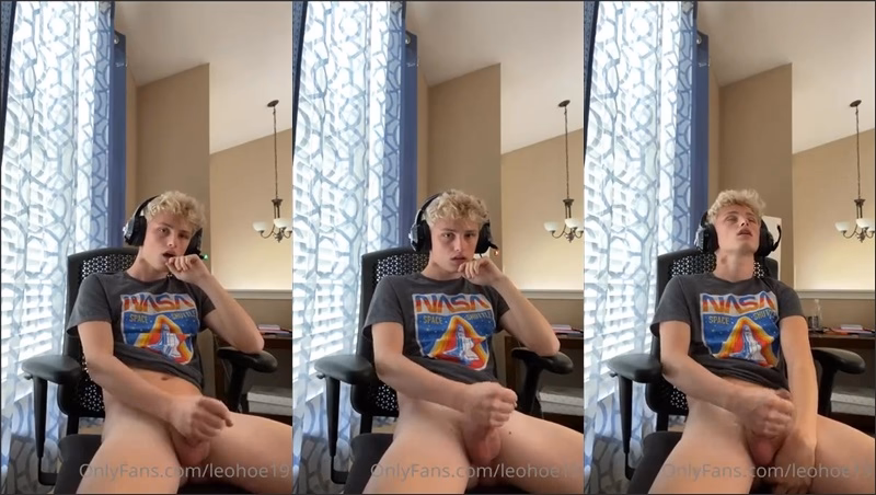 JustTheGays thumbnail for Leohoe19 jerks his young cock - amateur gay porn from OnlyFans JustForFans GayForFans - 