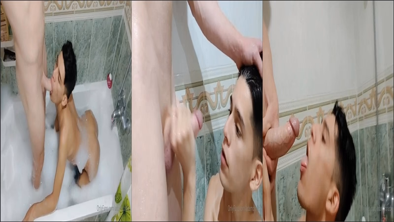 JustTheGays thumbnail for adamdorado sucks a cock in the bathtub - amateur gay porn from OnlyFans JustForFans GayForFans - 