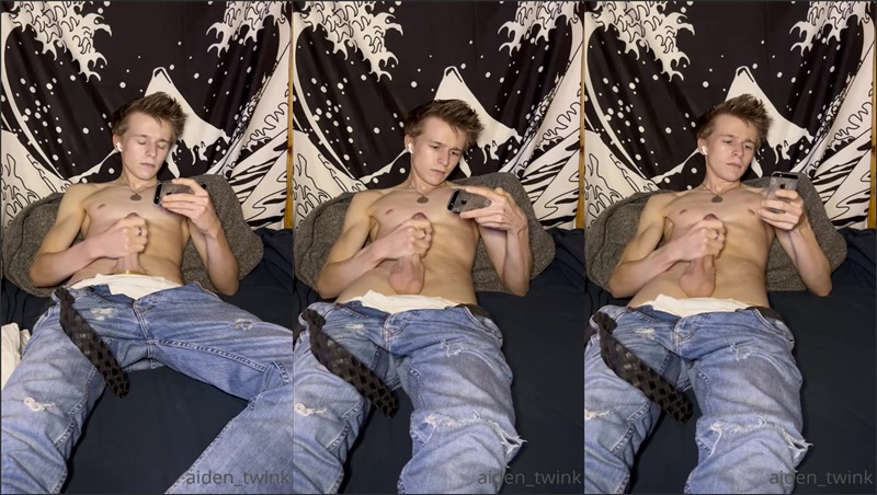 OnlyGays thumbnail for AidanTwink jerks off while watching porn - amateur gay porn from OnlyFans, MyVidster, GayForFans and more! - 