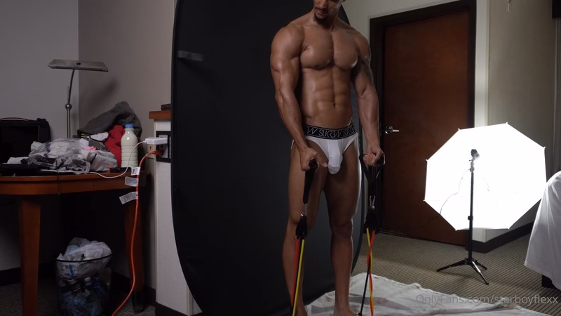 JustTheGays thumbnail for Quick workout in my underwear – Starboy.flexx (starboyflexx) - amateur gay porn from OnlyFans JustForFans GayForFans - 