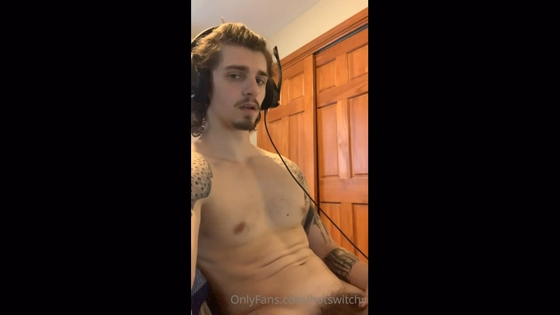 JustTheGays thumbnail for Jerking off and cumming over my young fit body – HotSwitchy - amateur gay porn from OnlyFans JustForFans GayForFans - 
