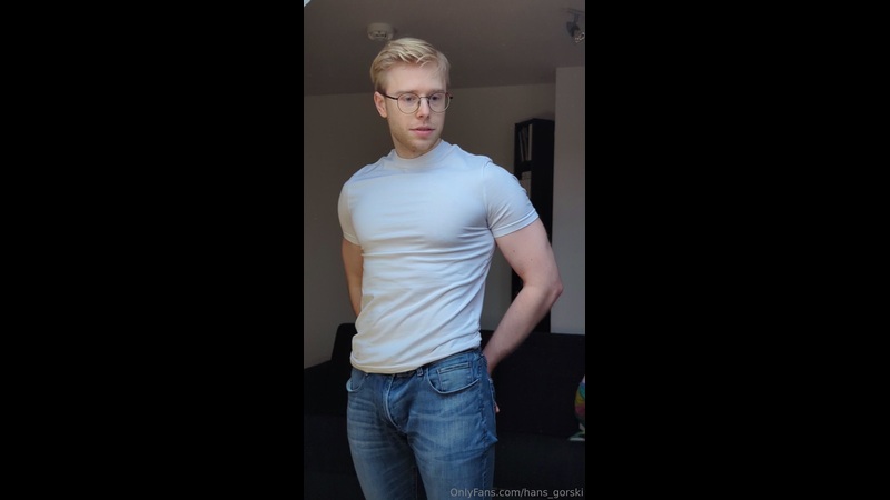 JustTheGays thumbnail for Showing off my body and cock – Hans Gorski (hans_gorski) - amateur gay porn from OnlyFans, MyVidster, GayForFans and more! -