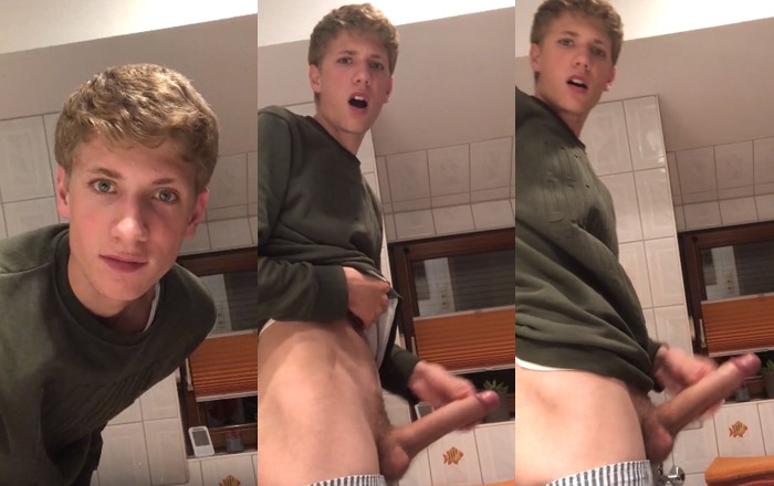 OnlyGays thumbnail for Jayden_big jerks off in the bathroom - amateur gay porn from OnlyFans, MyVidster, GayForFans and more! -