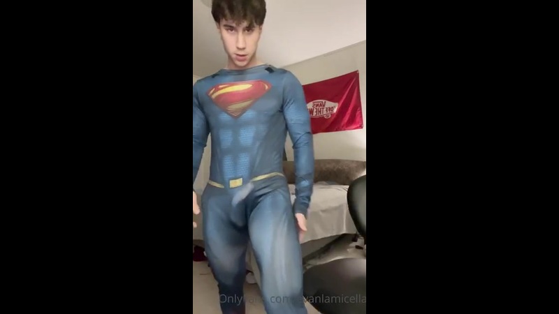 OnlyGays thumbnail for Showing off my Superman costume and jerking off Evan Lamicella - amateur gay porn from OnlyFans, MyVidster, GayForFans and more! -