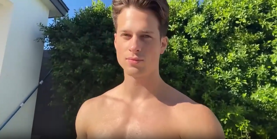 JustTheGays thumbnail for Model Nick Sandell naked in jacuzzi – Onlyfans - amateur gay porn from OnlyFans, MyVidster, GayForFans and more! - Outdoor, Solo