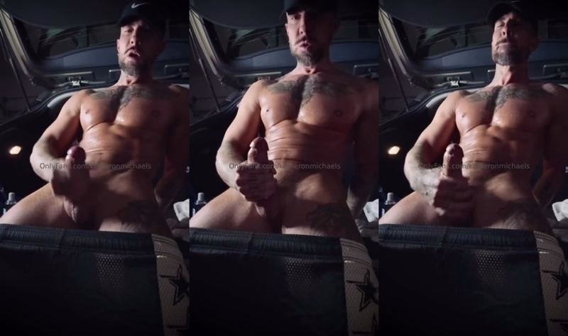 JustTheGays thumbnail for Quick late night jerk off outdoors – Kameron Michaels (kameronmichaels) - amateur gay porn from OnlyFans JustForFans GayForFans - 