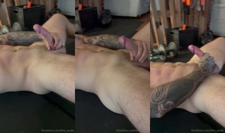 JustTheGays thumbnail for Stroking my cock in bed and shooting a load over my fit body – Federico Sandobal Ganchegui (the_acido) - amateur gay porn from OnlyFans, MyVidster, GayForFans and more! - Muscle, Jerk Off, Solo