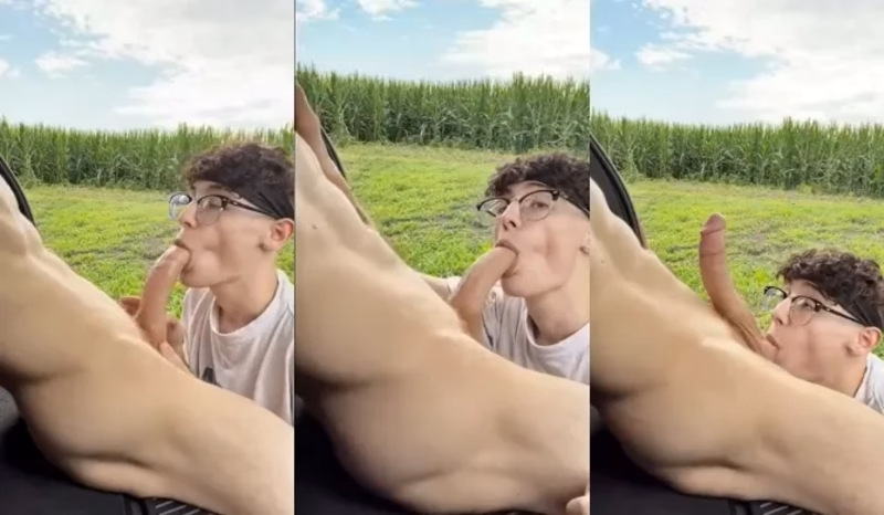 JustTheGays thumbnail for TwinkRiley – getting sucked in the tailgate of the car - amateur gay porn from OnlyFans JustForFans GayForFans - Big Cock, Muscle, Oral