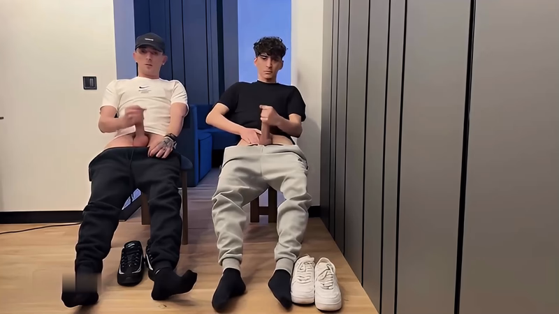 onlytwinks thumbnail for Jack and Daniel (jack_daniel) jerk off together