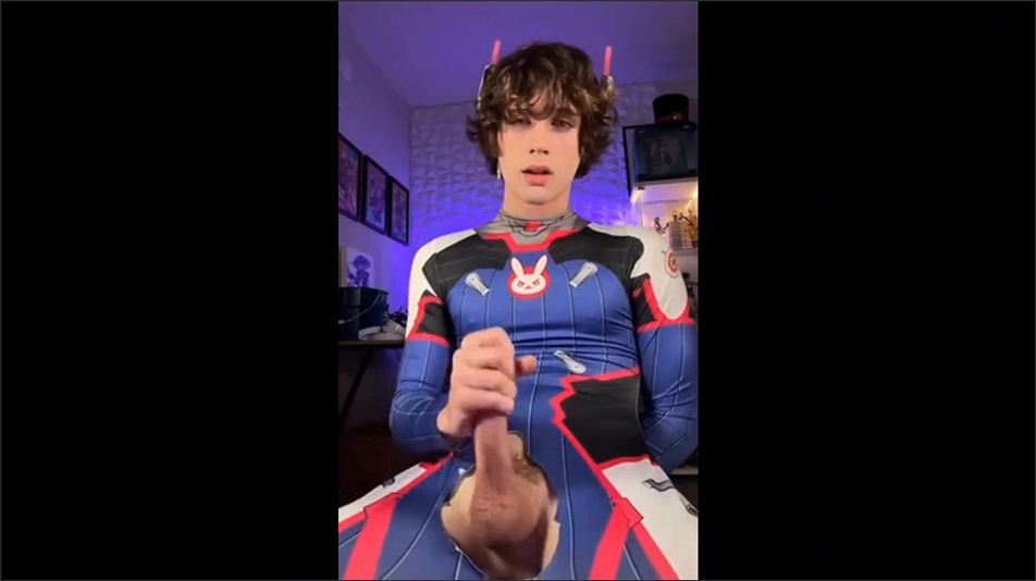 JustTheGays thumbnail for Tristan Valdez (trxisxtanx) jerks off in costume - amateur gay porn from OnlyFans, MyVidster, GayForFans and more! - Jerk Off, Solo, Young & Twink